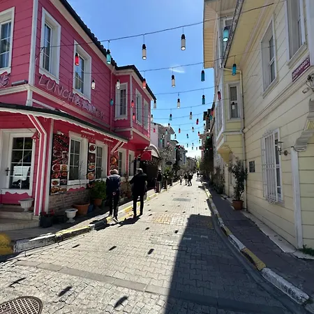 Tree House Sultanahmet *