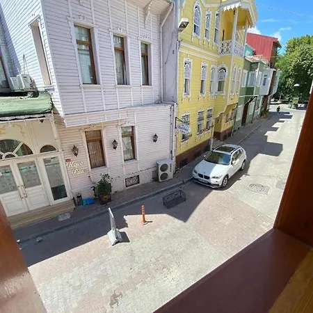 Tree House Sultanahmet *