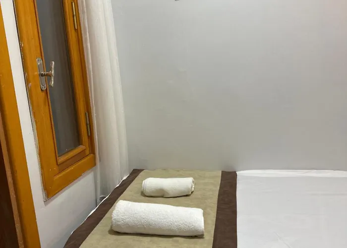 Tree House Sultanahmet Hotel *