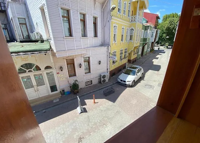 Tree House Sultanahmet *