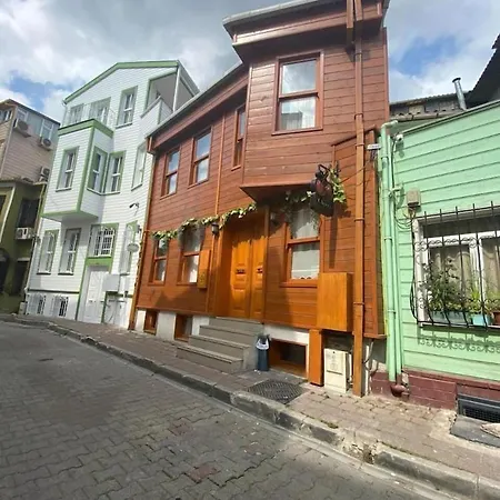 Tree House Sultanahmet