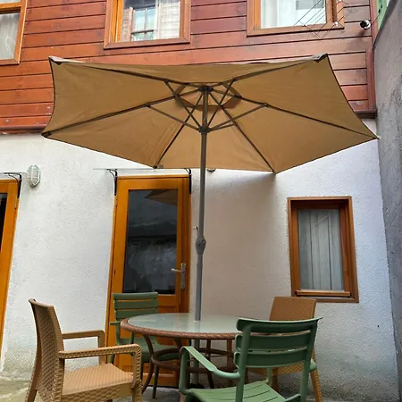 Tree House Sultanahmet Hotel